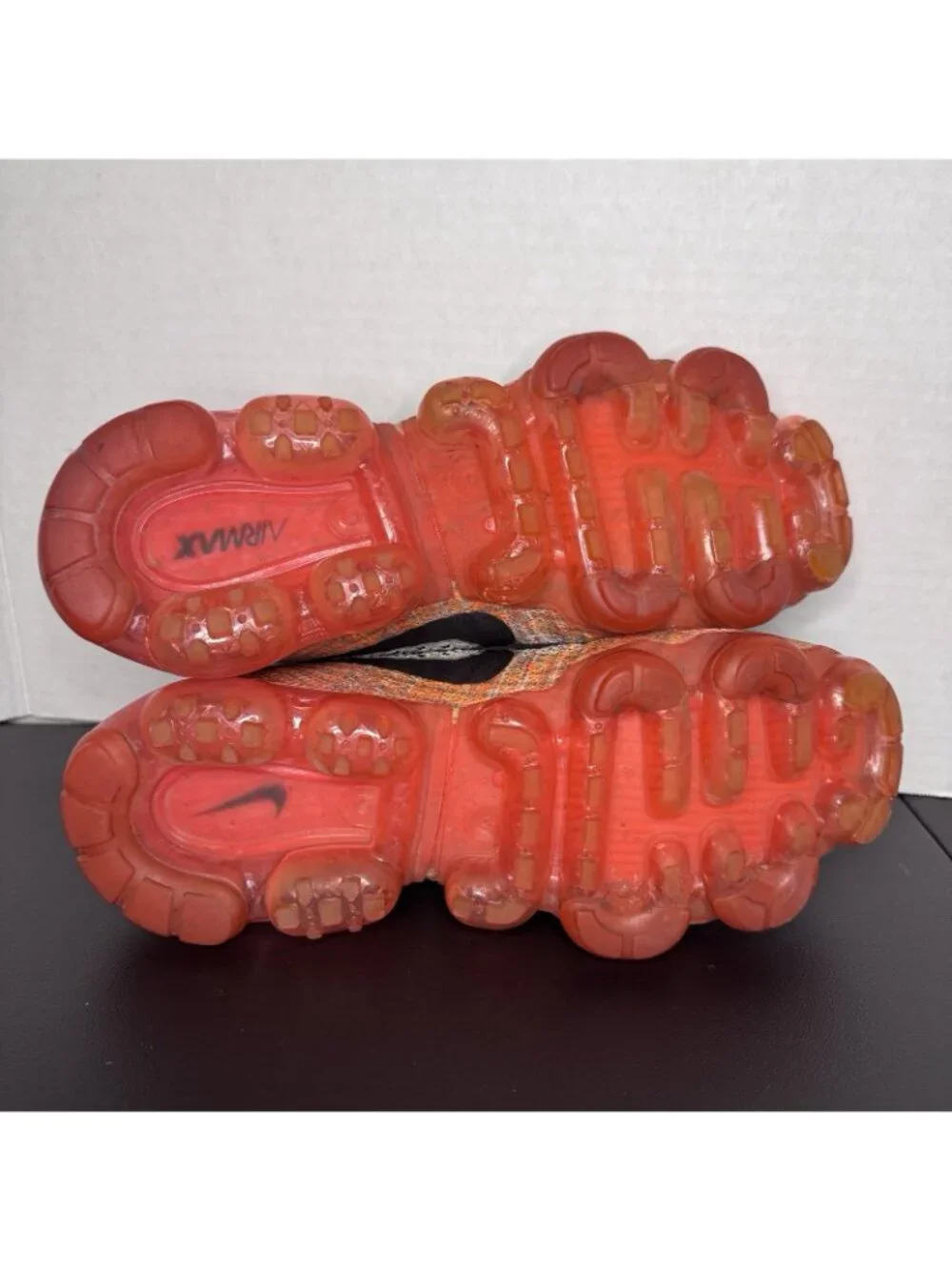 Womens 7.5 Nike Air Vapormax Flyknit Wolf Grey/Black-Bright Crimson 849557 026
